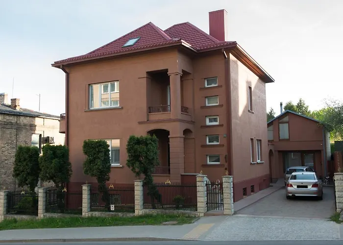 Petro Studija